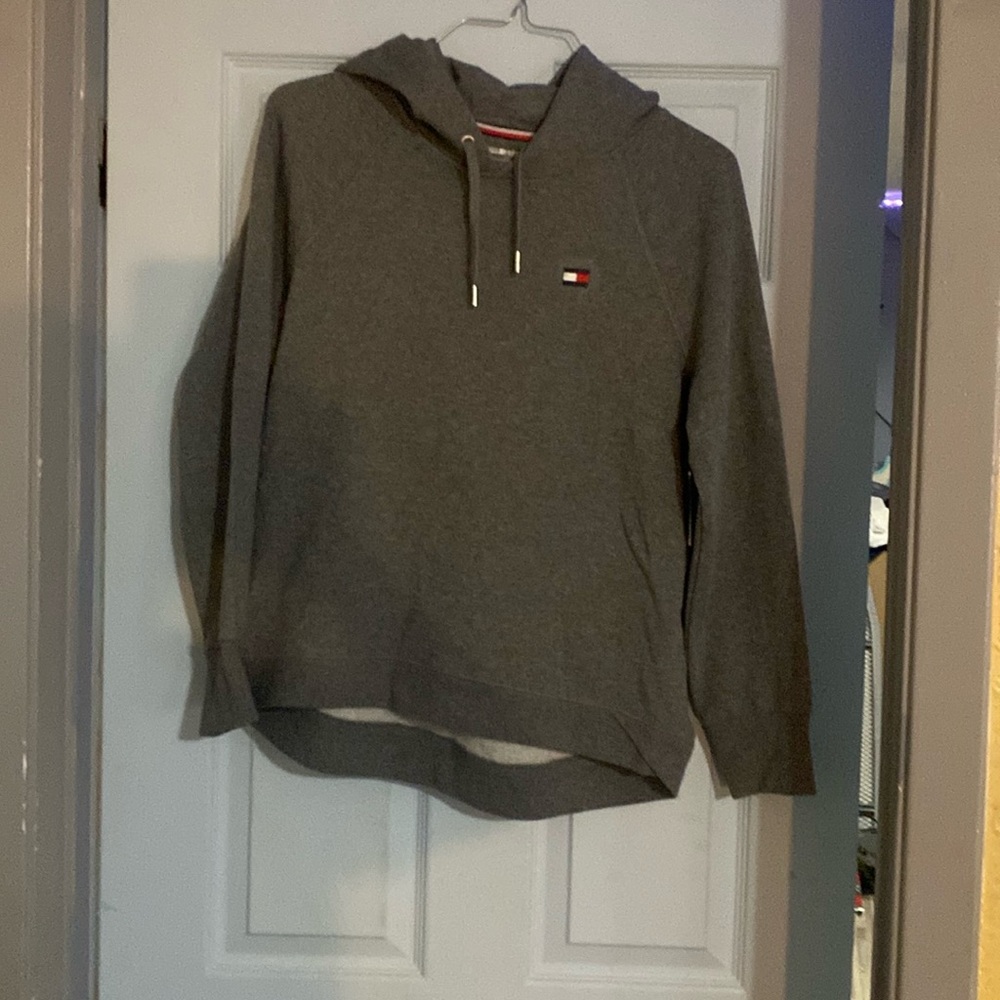 Tommy Hilfiger women’s pullover new with tags